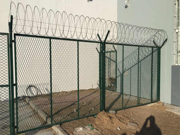 監(jiān)獄高墻隔離網(wǎng) 監(jiān)獄高墻隔離網(wǎng)