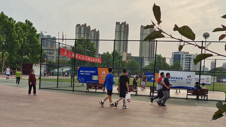 籃球場護欄網18631858321 籃球場護欄網18631858321